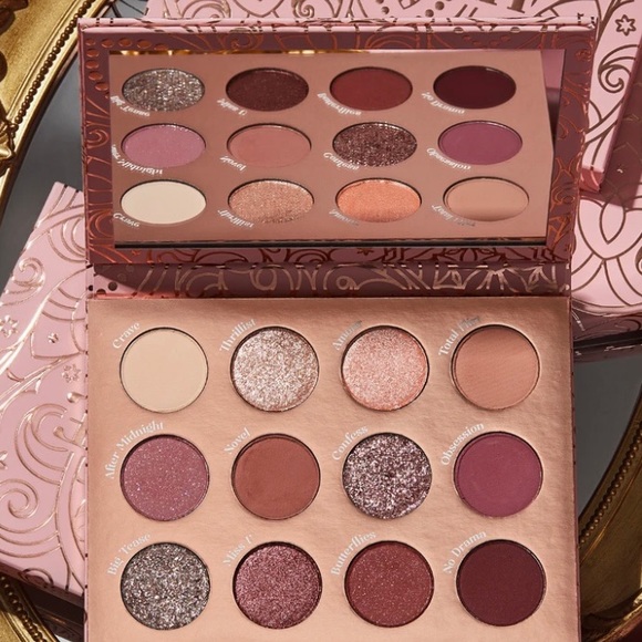 🎁ColourPop “Ménage A Muah” Eyeshadow Palette🎁